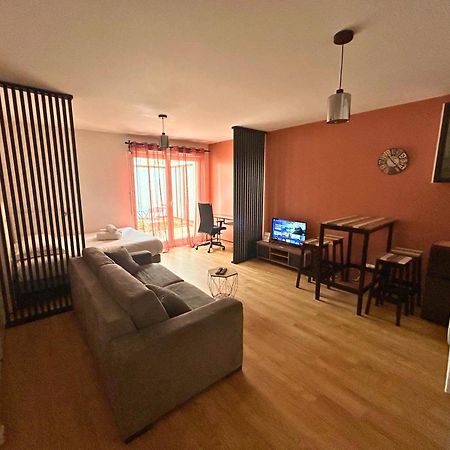 Studio Spacieux 4 Personnes Avec Terrasse Privee & Bureau - Gare A 4Min, Paris En 30Min Villiers-sur-Marne Exteriér fotografie