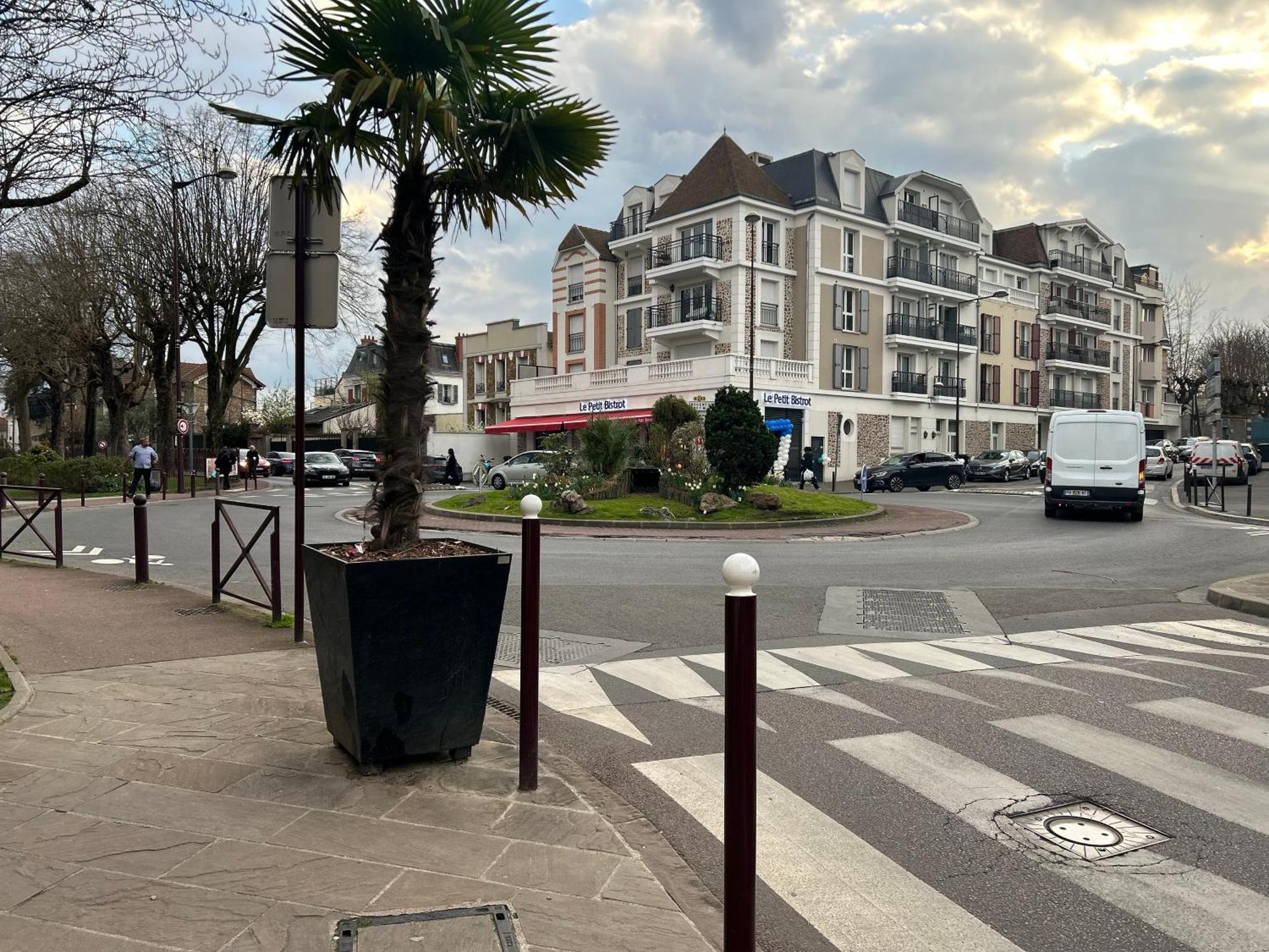 Studio Spacieux 4 Personnes Avec Terrasse Privee & Bureau - Gare A 4Min, Paris En 30Min Villiers-sur-Marne Exteriér fotografie